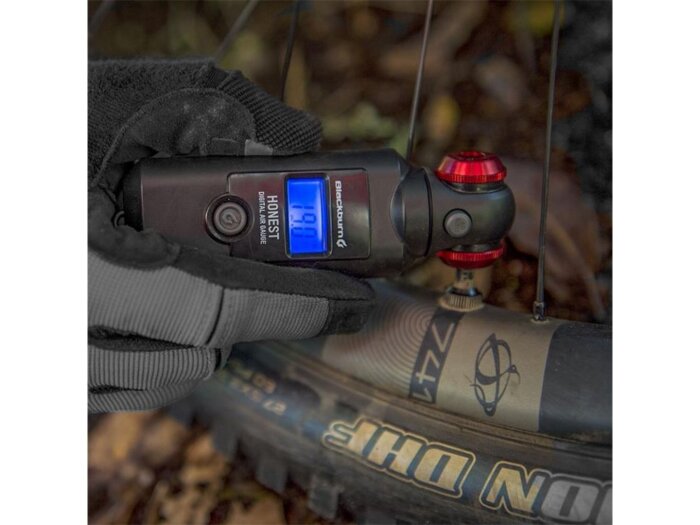 Blackburn Honest Digital Pressure Gauge